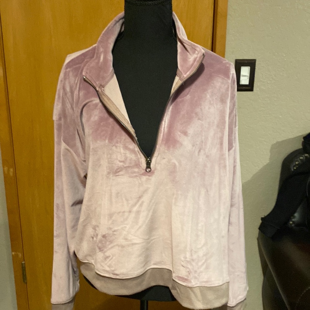 Avia velour mauve large half zip sweatshirt